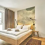 The - Alpine B4 By Aa Homes Apartment