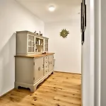 Apartment The - Alpine B4 By Aa Homes