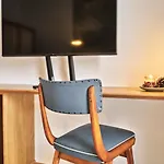 The - Alpine B4 By Aa Homes