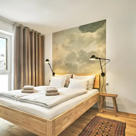 The - Alpine B4 By Aa Homes Apartment